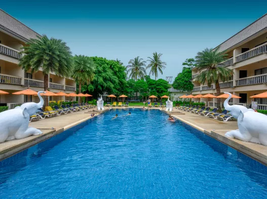 Gala Dinner Pool Party